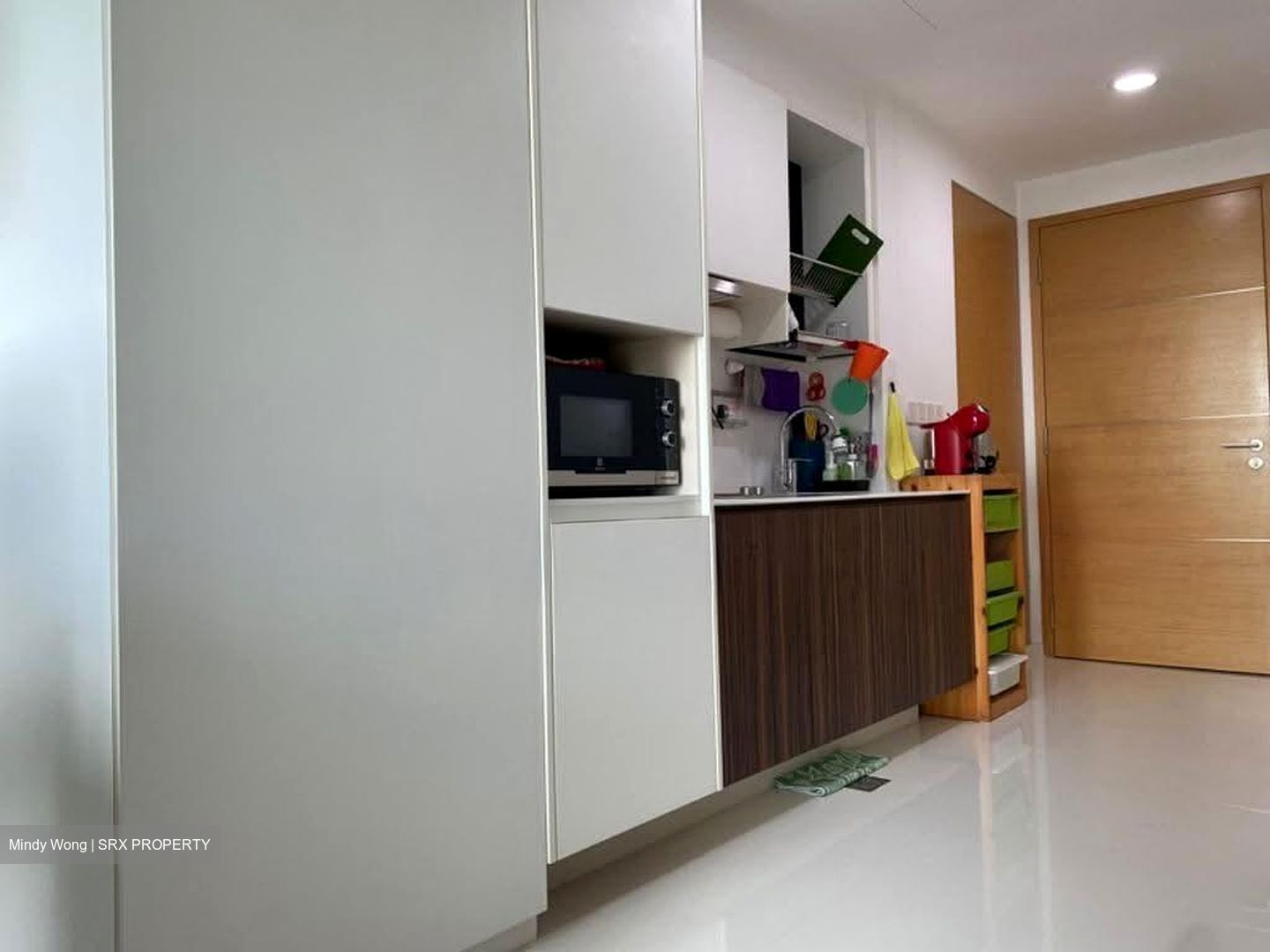 Vacanza @ East (D14), Condominium #630657721